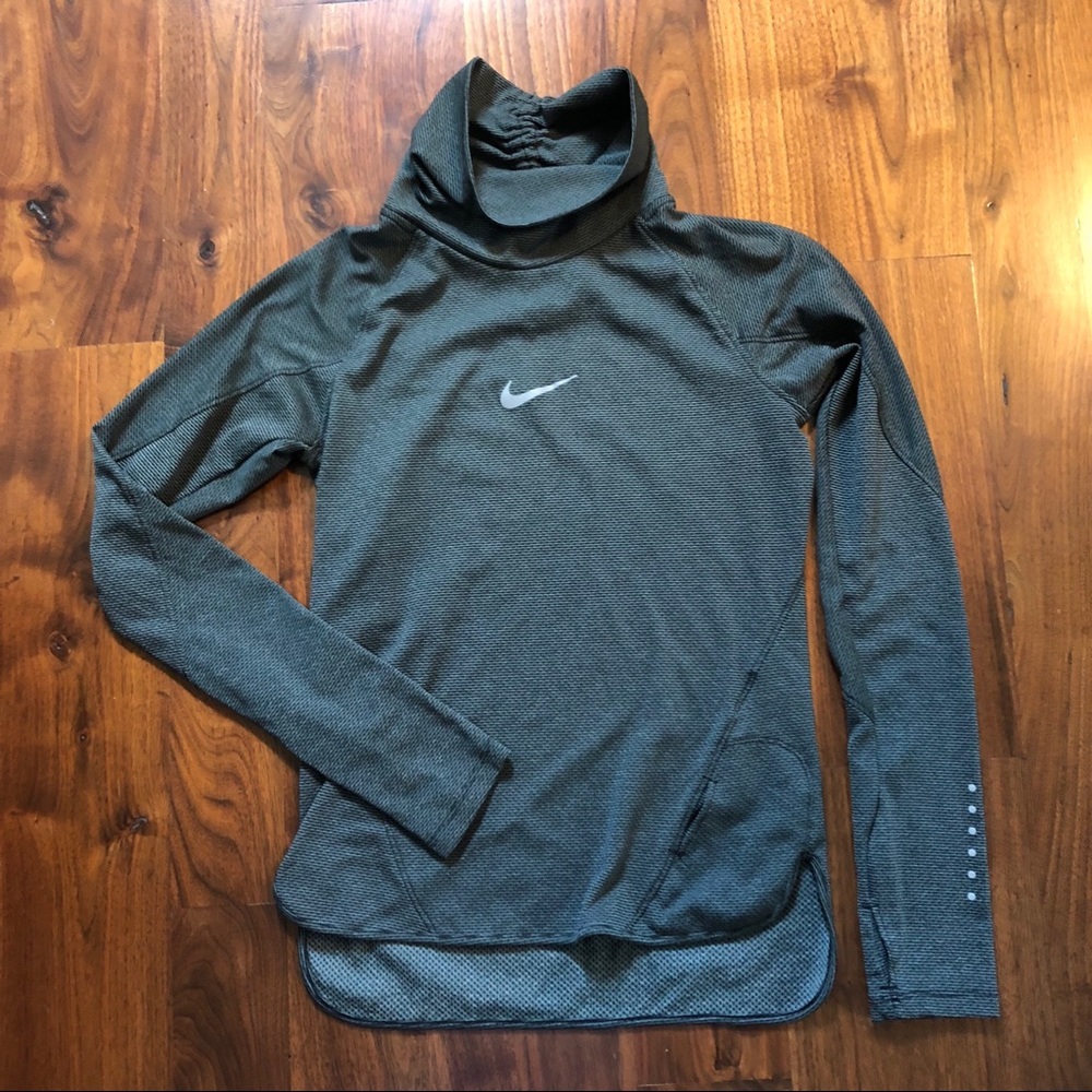 Nike Dri Fit Top Size Small
